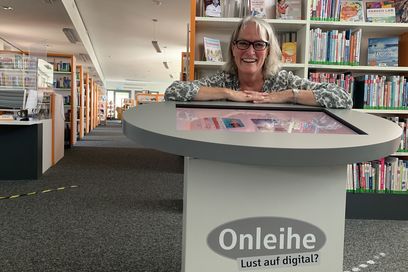 Die neue Leiterin der Stadtbibliothek Meerbusch, Bettina Schüren. Foto: Stadt Meerbusch