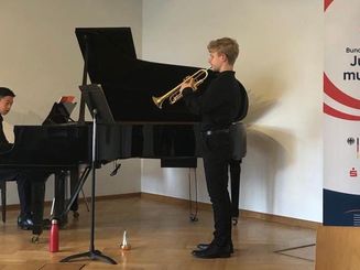 Die beiden Städtischen Musikschüler Shiyan Gu und Anton Rütten waren beim diesjährigen Bundeswettbewerb von „Jugend musiziert“ erfolgreich.